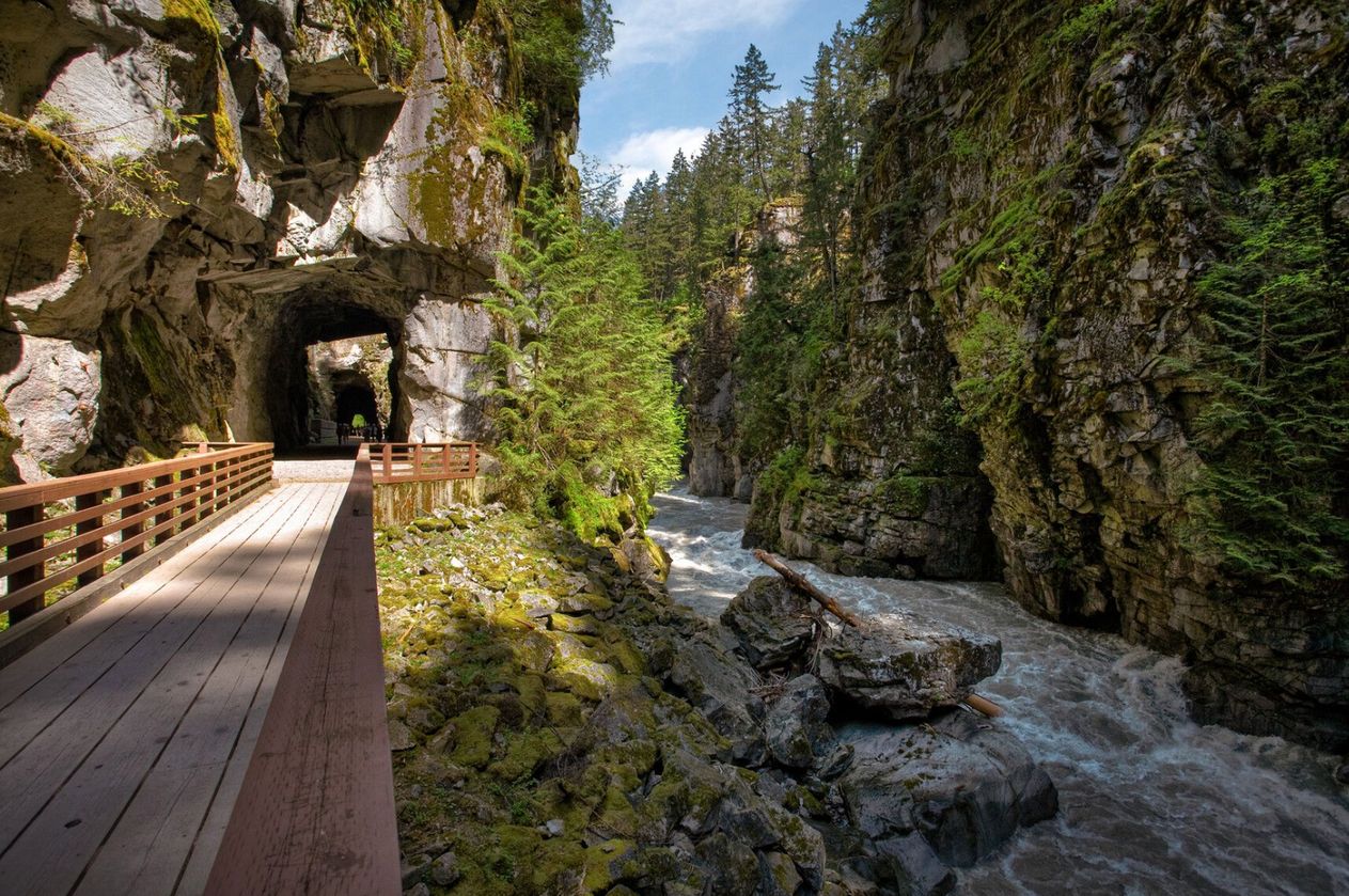 Walking the wooden boardwalk through the Othello Tunnels